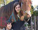 Badyhoeve is een terrein dat tot 3kinderen en hun pony's met de hond Djackson behoort.