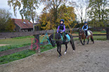 Badyhoeve is een terrein dat tot 3kinderen en hun pony's met de hond Djackson behoort.