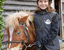 Badyhoeve is een terrein dat tot 3kinderen en hun pony's met de hond Djackson behoort.